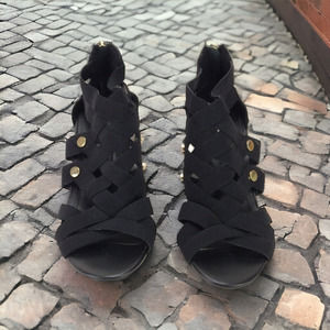 Vintage Y2K DKNY Women's Heva Multi Strap Chunky Heel Color Black Size 8.5